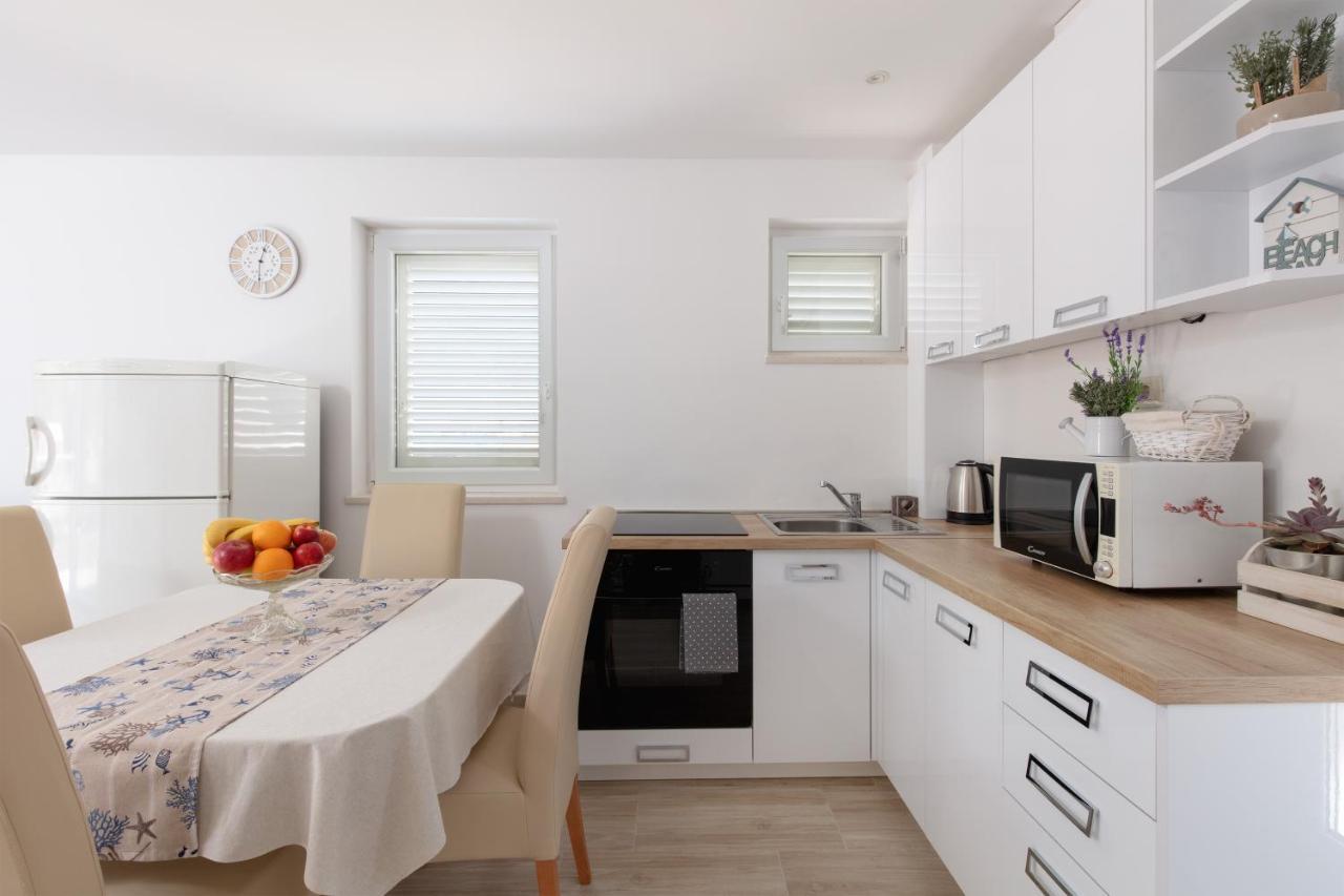 Seaview Apartment Sparkle Iskra - Povlja, Brac Povlja  Exterior photo